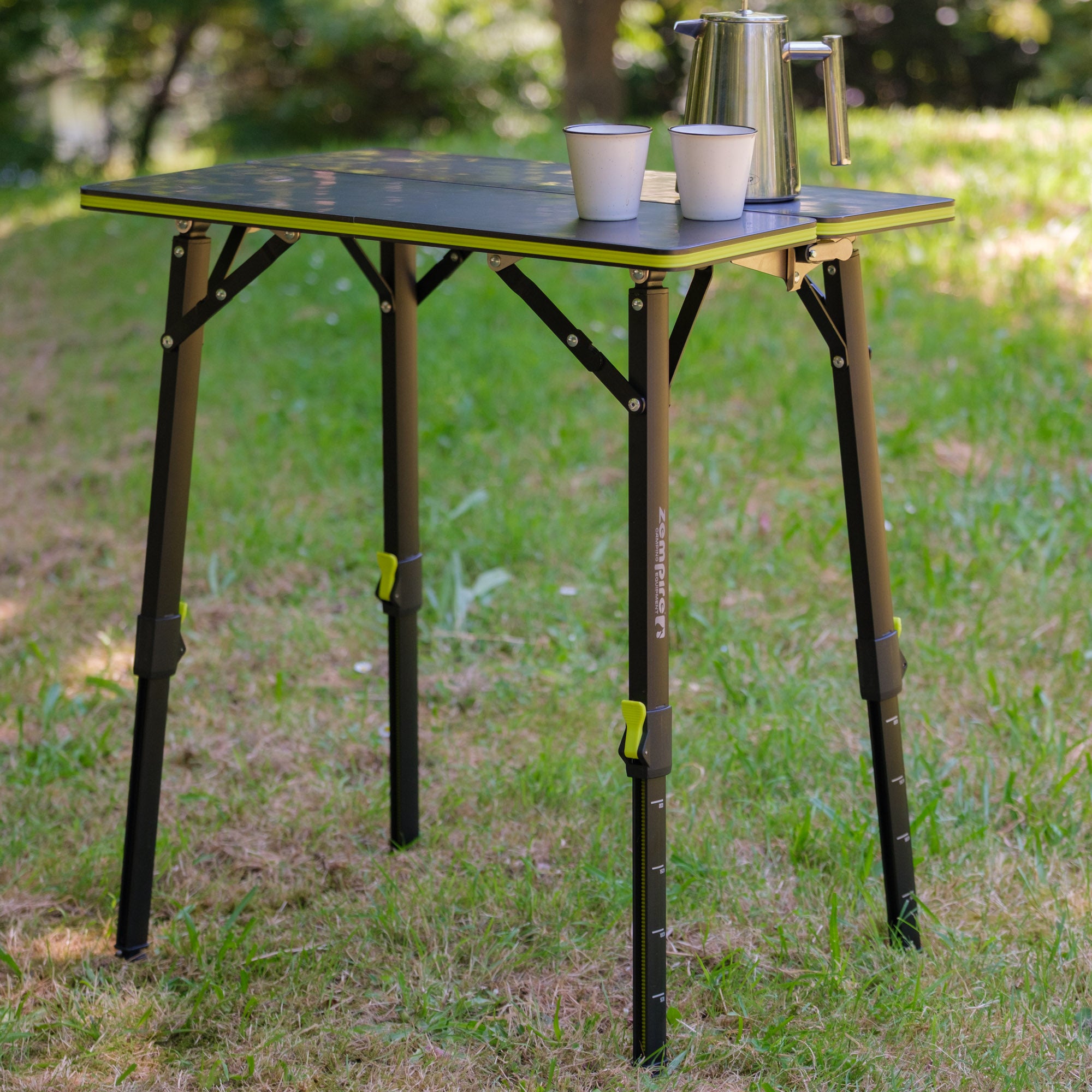 Hexolite 60 Folding Camping Table