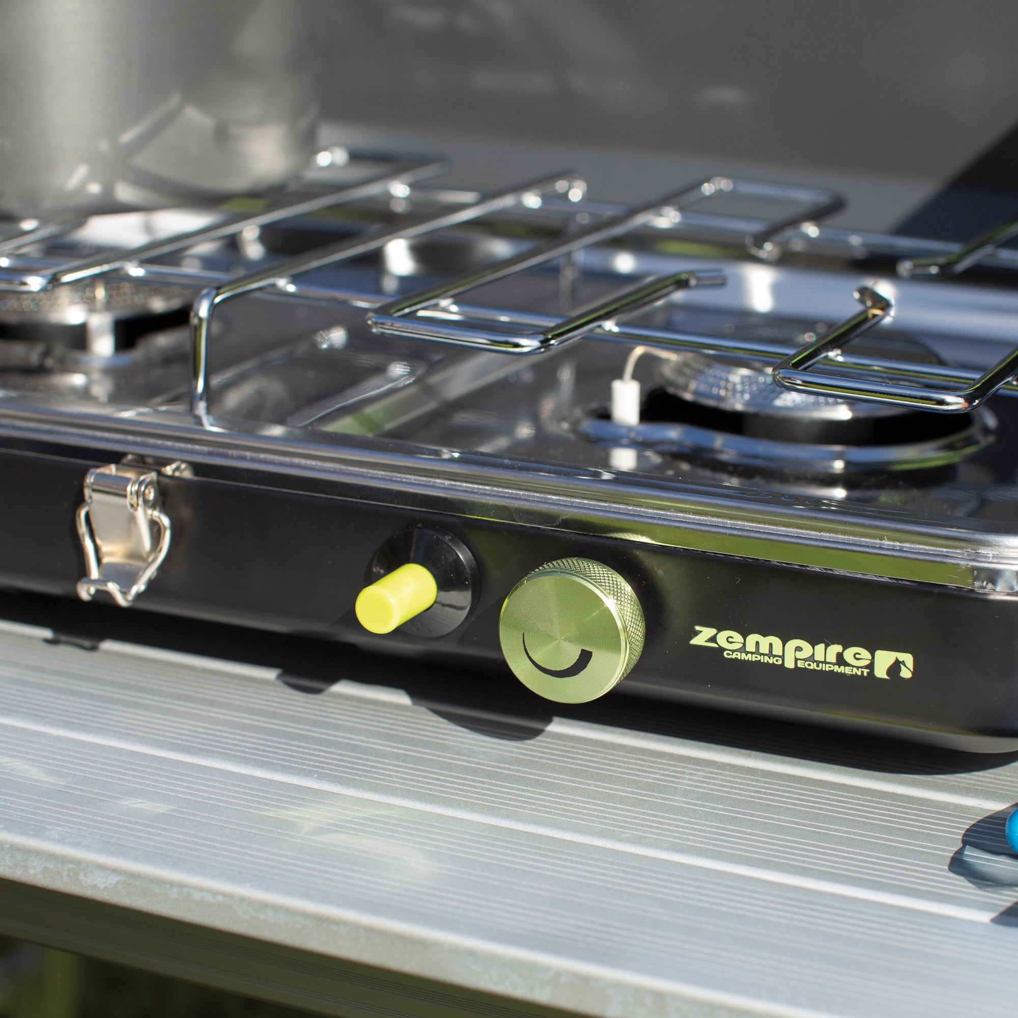 Zempire 2 Burner DLX - Camping Stove – Zempire US